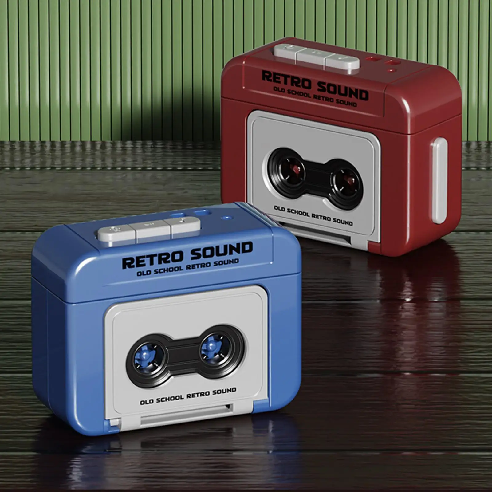 Vintage Mini Radio Shape Keychain Recorder Tape Pendant Music Recorder  Backpacks Bags Charm Novelty Gift for Valentine's Day