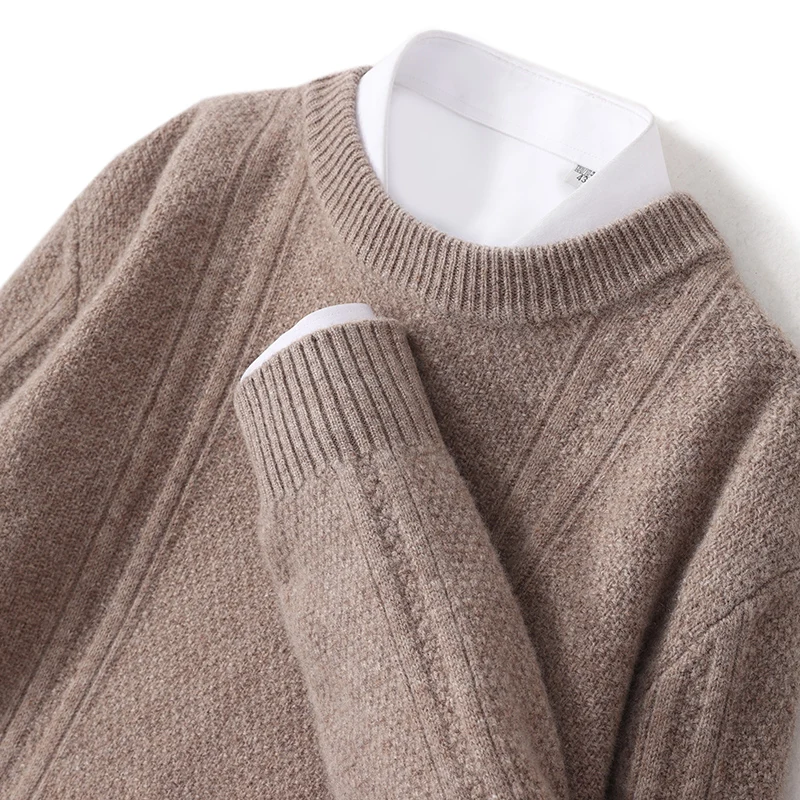 100% pure wool sweater men's first-line clothing seamless pullover O-neck loose cashmere sweater in autumn and winter.