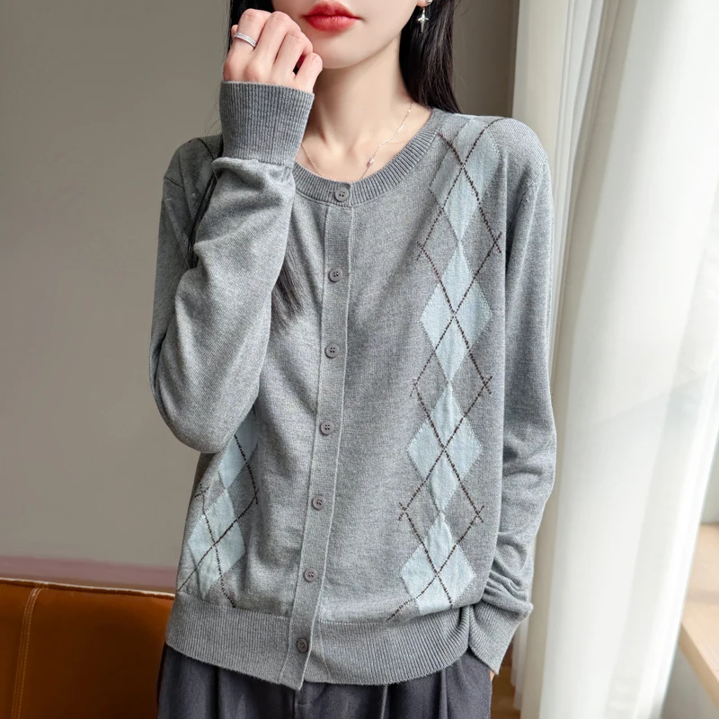 Retro diamond plaid worsted wool cardigan women's round neck color matching long-sleeved knitted sweater loose blouse