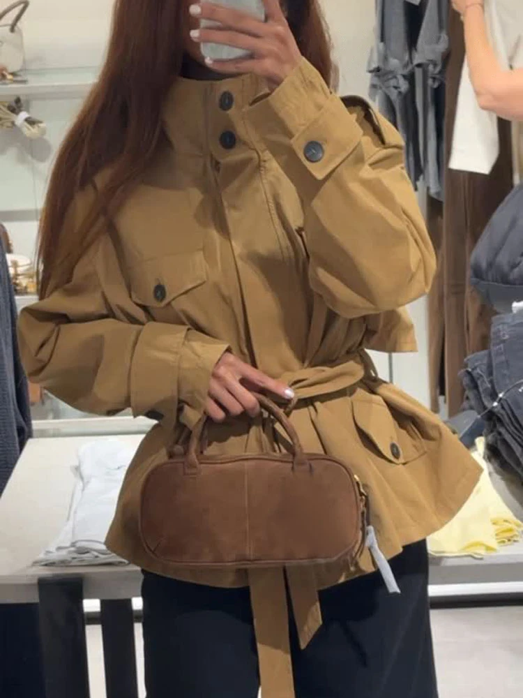 

HH Women Autumn New Single-Breasted Long Sleeves Pocket Belt Decorate Loose Jacket+Casual Elastic Waist Culottes Shorts Suit