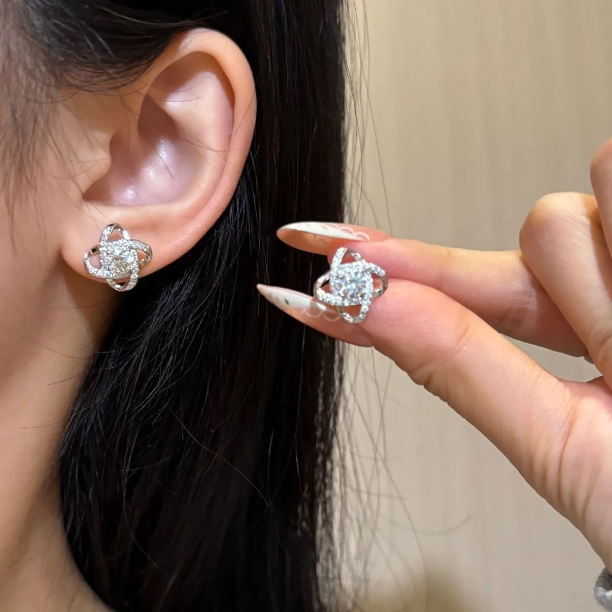925 Sterling Silver Rotating Hoop Earrings 0.5CT Moissanite Stud Earrings for Women Sparkling Fine Jewelry Gift