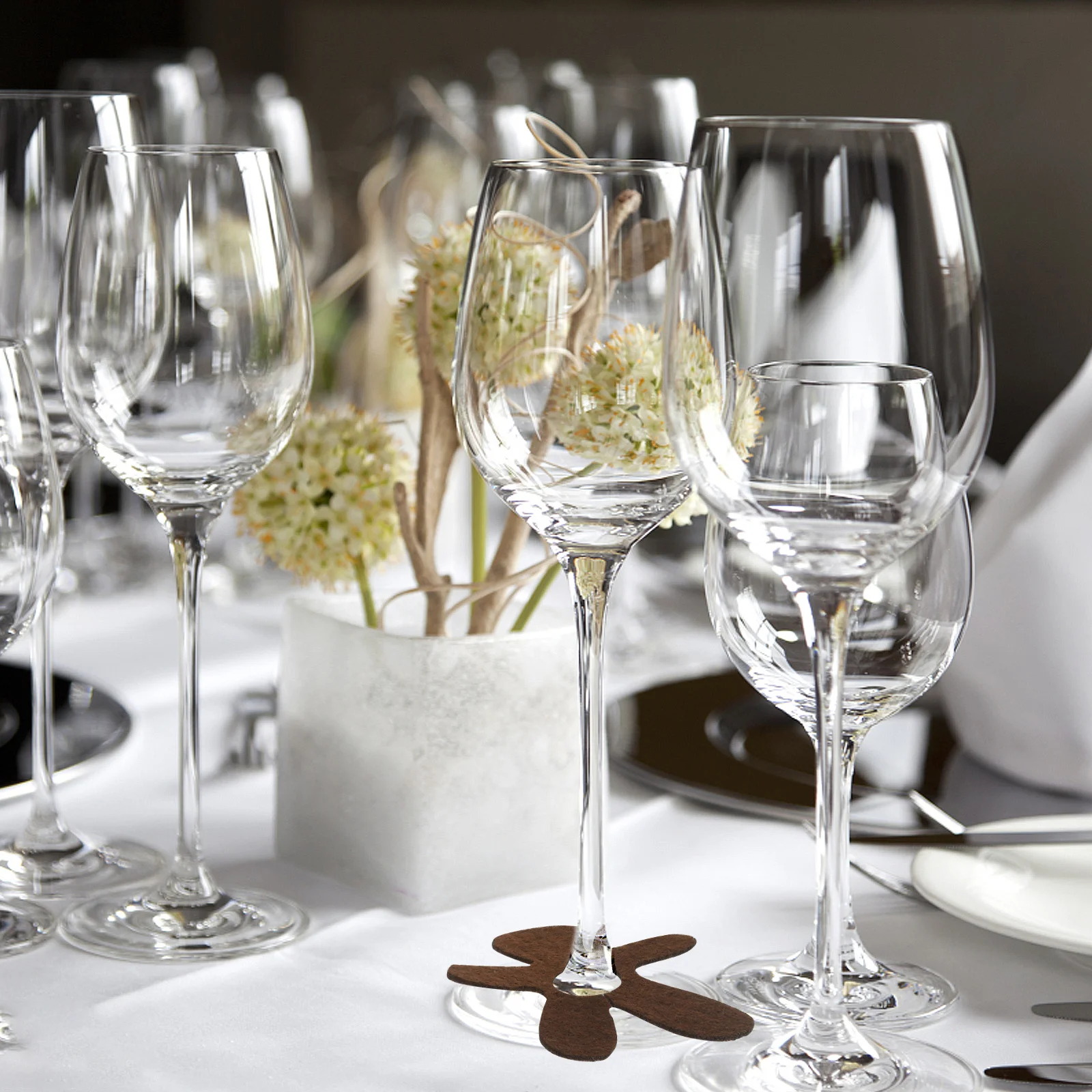 

12Pcs Christmas Wine Glass Charms Felt Snowman Gingerbread Man Snowflake Drink Tags Party Supplies Reusable Wine Glass