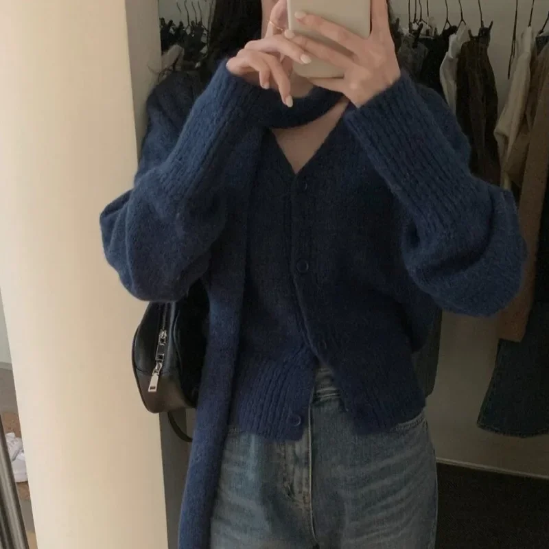 New Autumn and Winter Solid Color Long Sleeved Casual Korean Knitted Cardigan Fashion Simple Scarf Women's Sweater