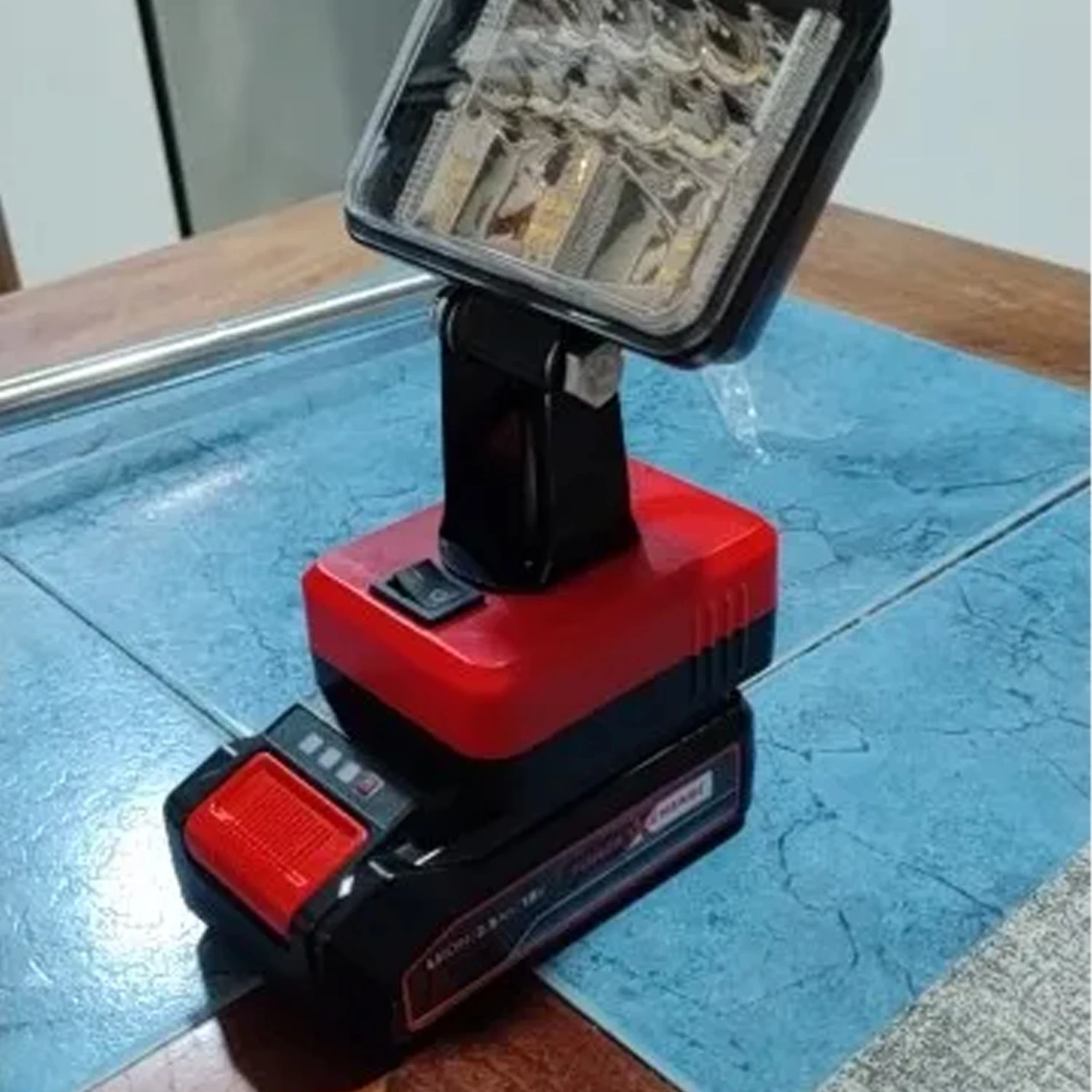 バッテリー-led-ワークランプ-einhell-x-change-ozito-18v-リチウムイオンバッテリー用-type-c-usb-充電ポート付きポータブル照明ライト