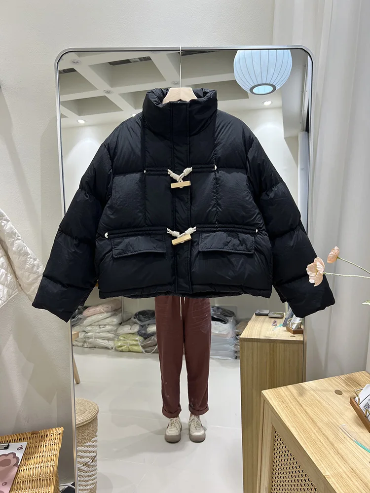 Style court doudoune femmes 2025 nouveau style coréen col montant mode corne de vache bouton pain blanc canard doudoune