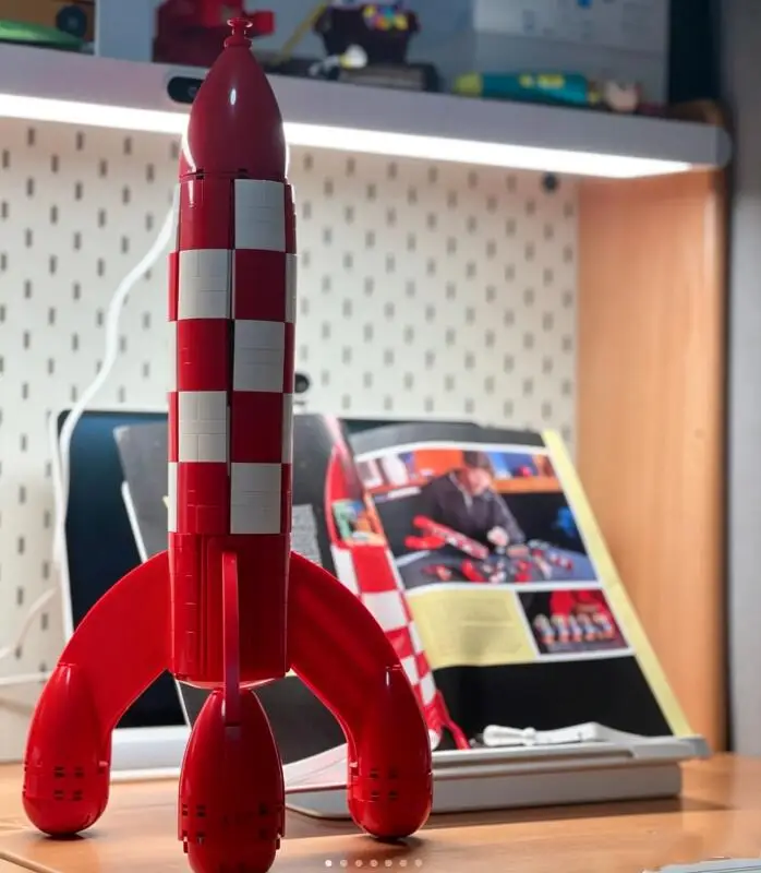 moon-landing-site-building-blocks-space-exploration-scene-model-bricks-toys-for-adult-collector-display-christmas-gift
