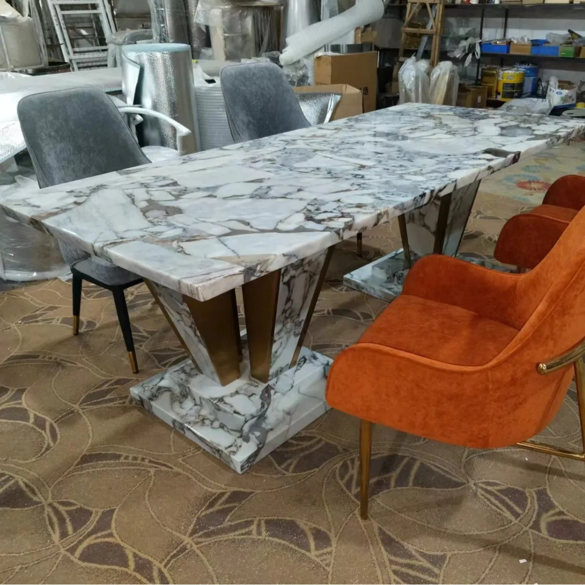 For European Luxury Style Premium Craft Dining Table Natural Stone Base Panel for Apartment & Villa for Workshop & Warehouse Use