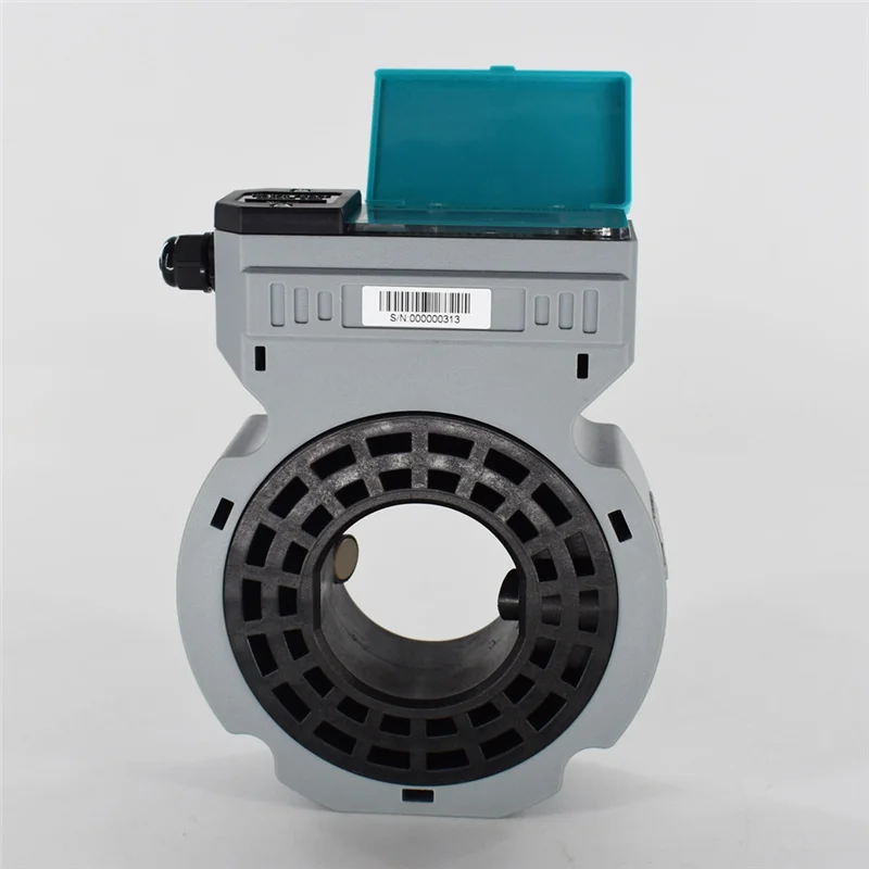 عداد المياه بالموجات فوق الصوتية الذي يعمل بالبطارية DN50 RS485 مقياس تدفق المياه الرقمي IP68 من نوع الساندويتش