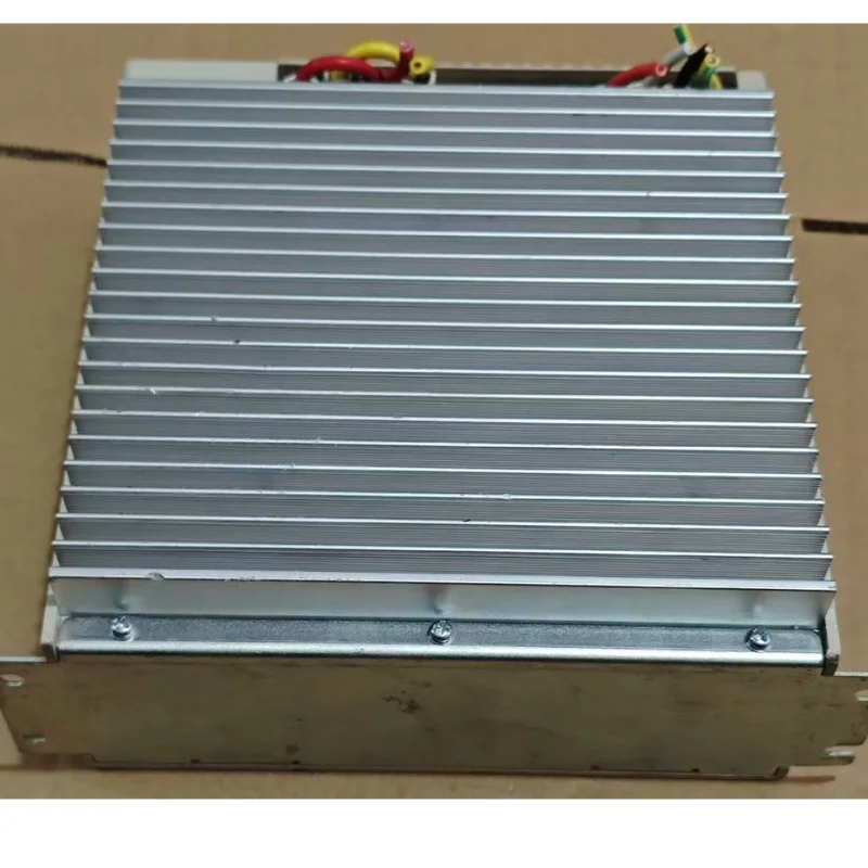 

Подержанный драйвер JSDA-30A протестирован в порядке и быстро отправлено.