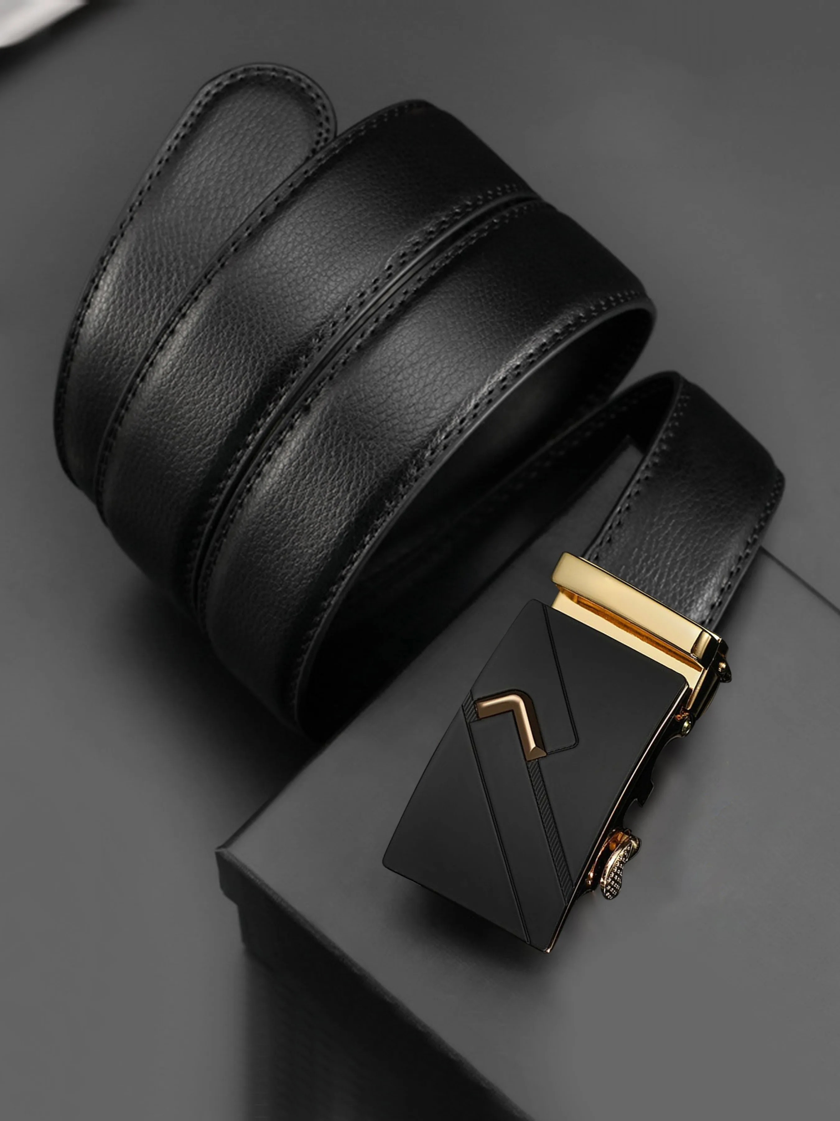 حزام رجالي جديد مد واسع الموضة أحزمة عمل جوكر غير رسمية.