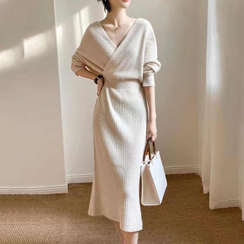 

Women's Slim Fit V-Neck Sweater Dress Korean Autumn Winter Long Sleeve Knitted Wrap Hip Dresses Elegant Knit Bodycon Dress