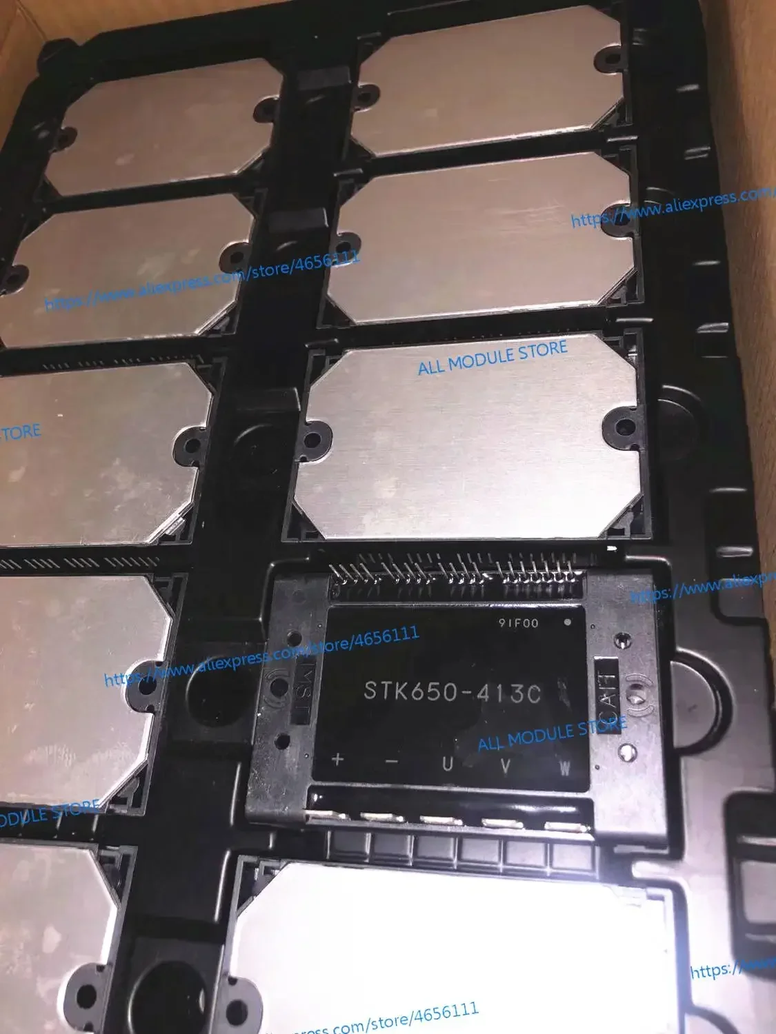 

STK650-413 STK650-413B STK650-413C БЕСПЛАТНАЯ ДОСТАВКА НОВОГО И ОРИГИНАЛЬНОГО МОДУЛЯ IPM