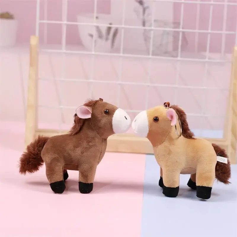 ตุ๊กตาม้าการ์ตูนน่ารักต้อนรับปีใหม่ ของเล่นตุ๊กตาสัตว์น่ารัก พวงกุญแจม้าตัวน้อยน่ารัก ของตกแต่งกระเป๋าสำหรับเด็กผู้หญิง พวงกุญแจ ของขวัญวันเกิด