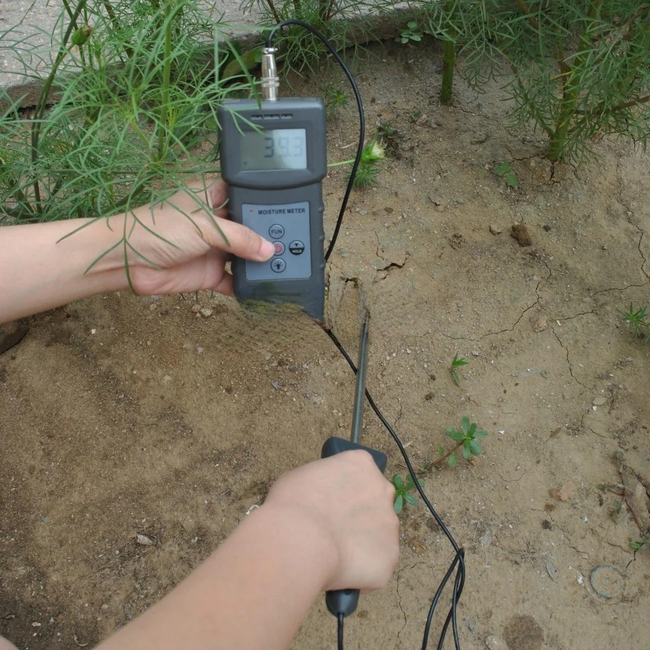 0-50% Portable Cheap Soil Moisture Meter Auto Power Off