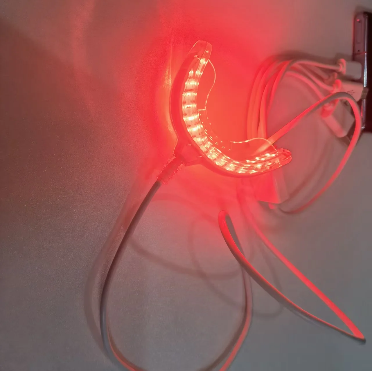 

32PCS LED Red Light Therapy for Immediate Relief of Tooth Pain Gum Sensitivity