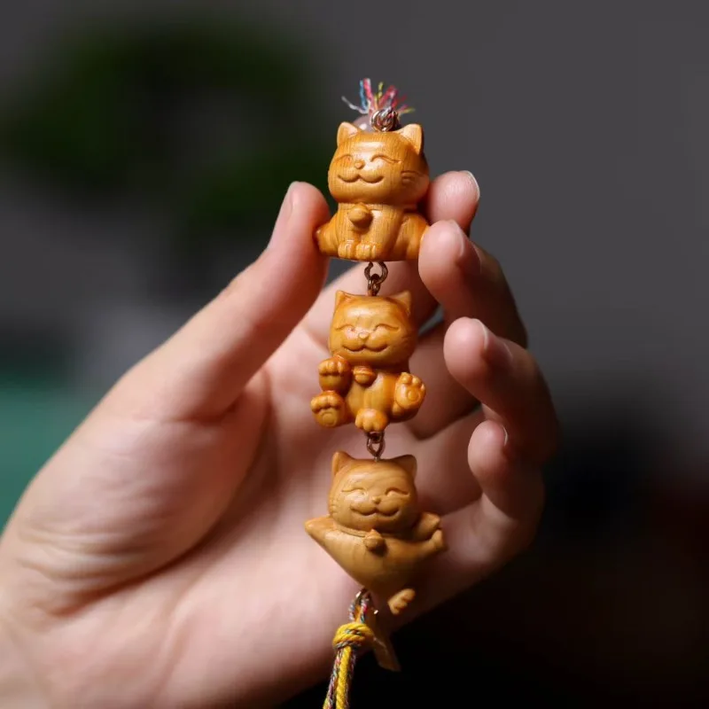 1 PC Cliff Thuja Carved Lucky Cat Pendant Wood Cute Design DIY Phone Chain Keychain Portable Bag Hanging Ornament Jewelry Decor