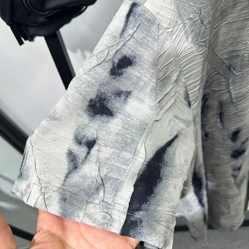 Retro Popular Summer Niche Lapel Shirt Pleated Design Gradient Versatile Casual Short Sleeve Men's Loose