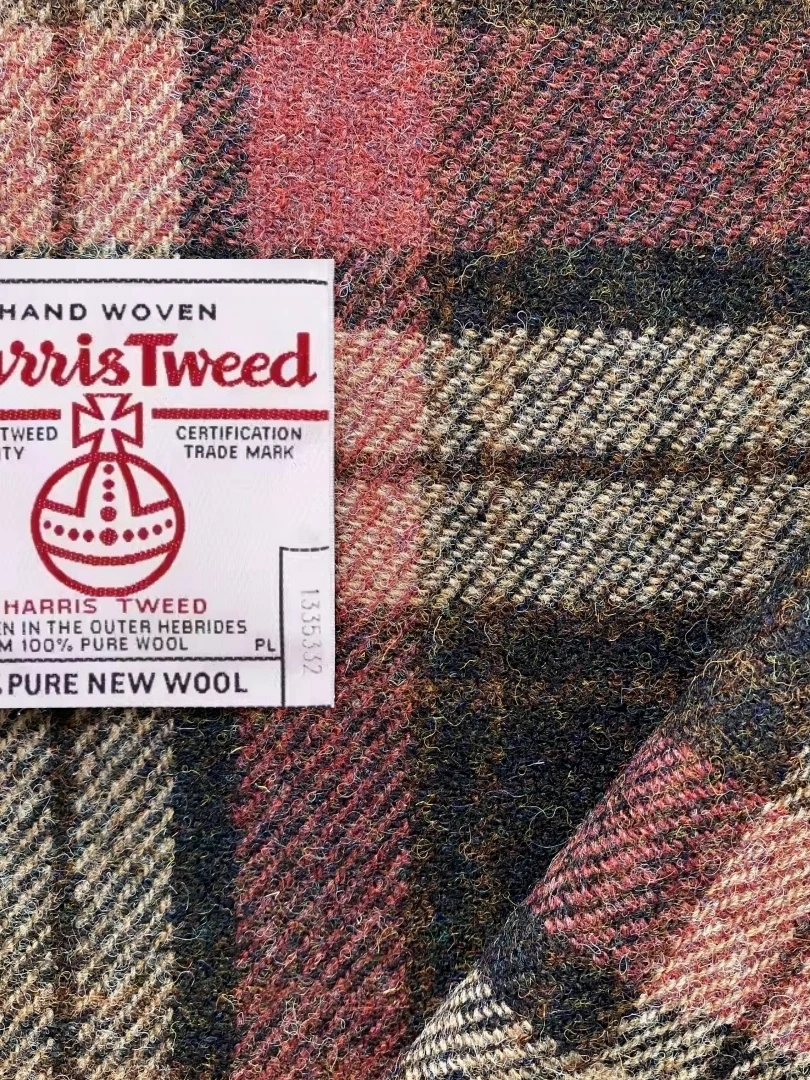 ハリスツイードウール生地-ソファ枕-粗ツイード-レッドブラウンチェック-ソファクッション素材-イギリス産-秋冬に最適
