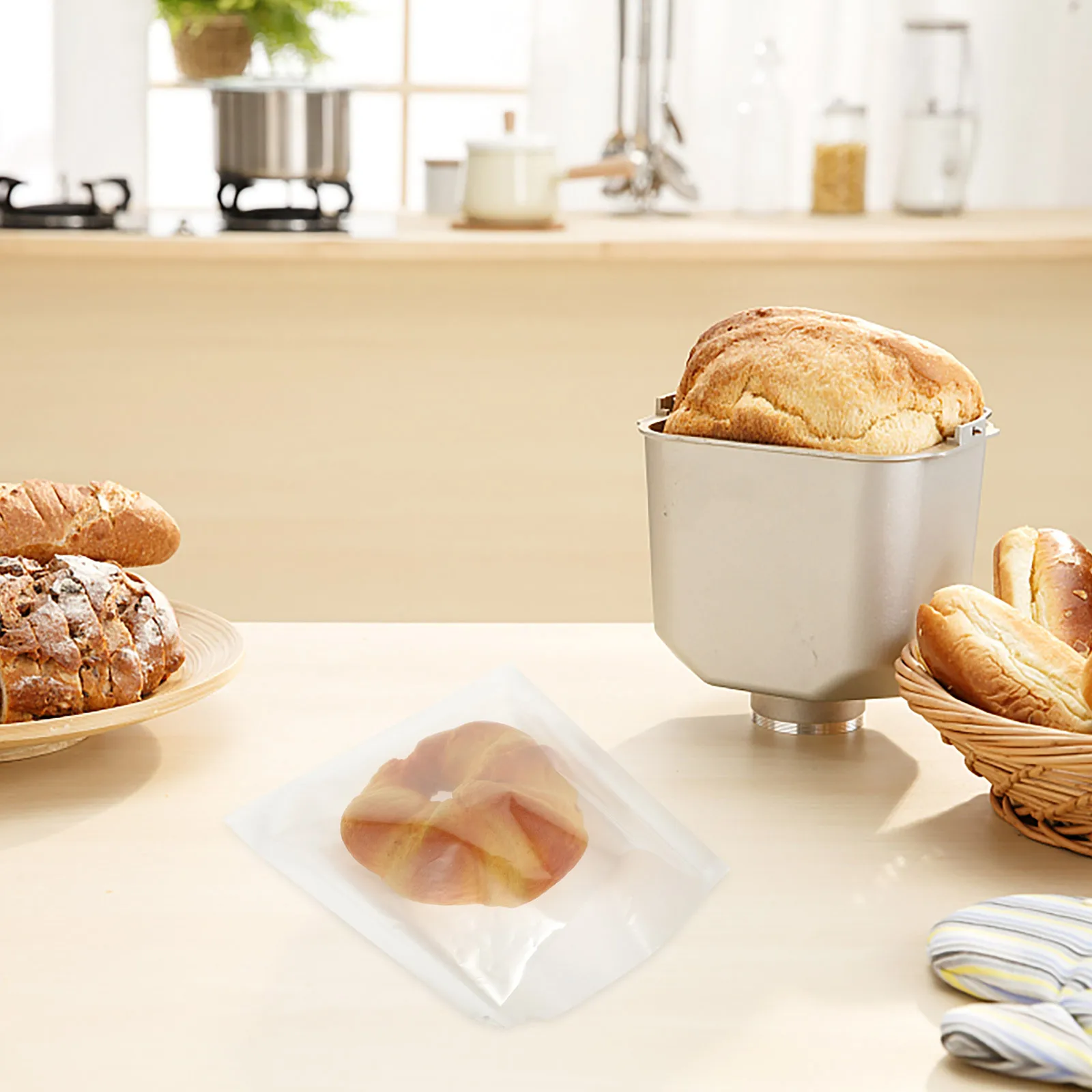 

100Pcs Oil-Resistant Paper Bread Bags Clear Window Household Portable Bakery Packaging Takeout Snack Treat Bags