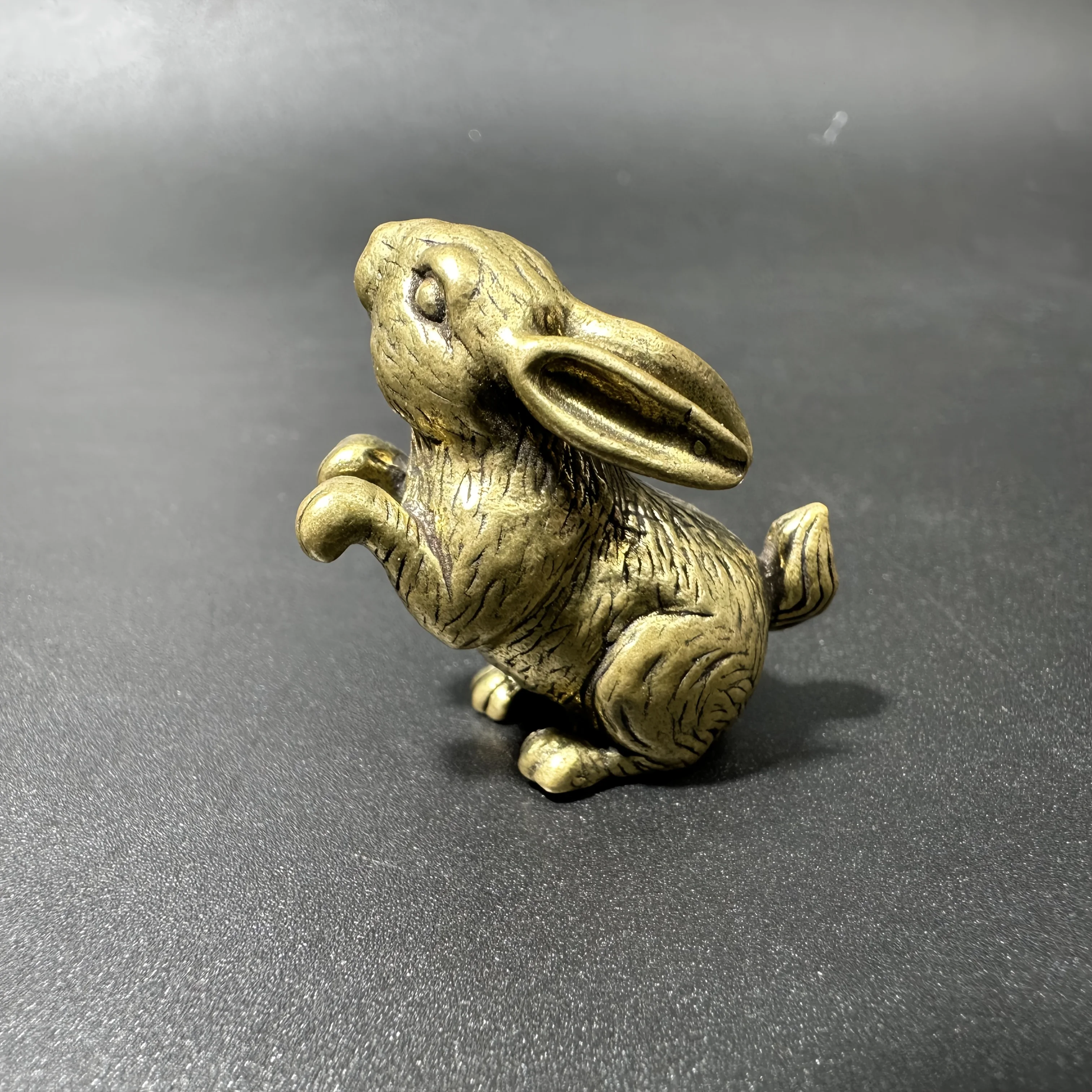 1/2pcs of gilt brass squatting rabbit ornaments, garden table holiday decorations, housewarming and opening blessing gifts