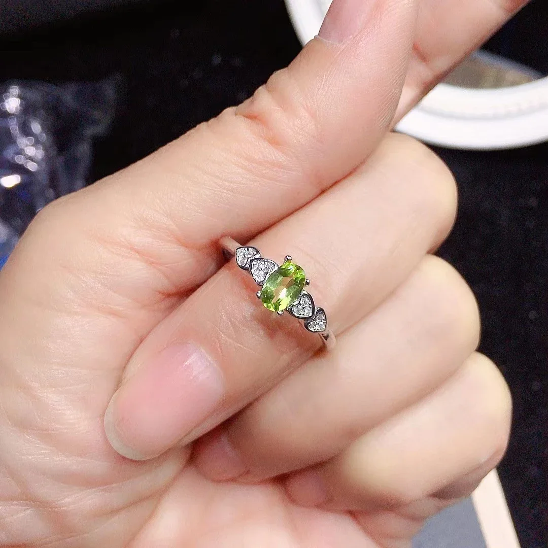 0.5ct natural peridot ring 4mm*6mm VVS grade peridot jewelry solid 925 silver gemstone ring for daily wear