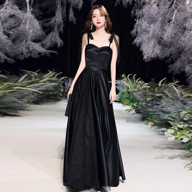 แฟชั่นสปาเก็ตตี้ชุดแต่งงานสําหรับผู้หญิงง่ายชุดราตรีซาตินนุ่ม Elegant Vestidos De Novia ที่กําหนดเอง