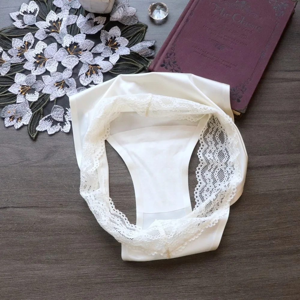 

Ice Silk Antibacterial Smooth Satin Panties Low Waist Breathable Lace Panties Lace Flowers Sexy Underwear Women