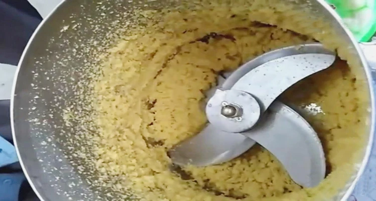 เครื่องบดอาหารไฟฟ้าสำหรับแครอท กะหล่ำปลี ผัก ผลไม้ แอปเปิ้ล