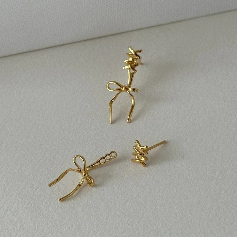 Fashion Silver Color Bowknot Stud Earrings for Women Exquisite Sweet Metal Hollow Line Earrings Jewelry Accessories Party