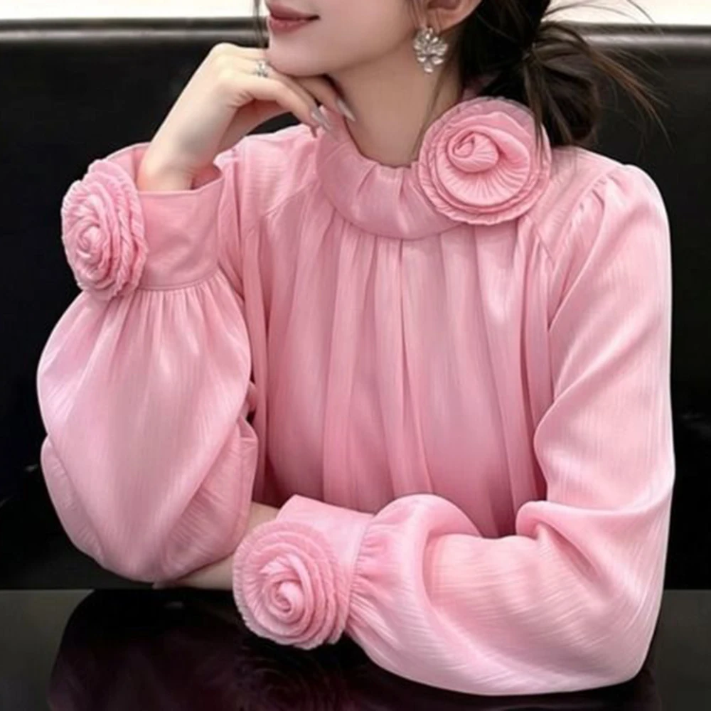 

Pink three-dimensional flower shirt women's 2026 early spring light luxury high-end unique super good-looking French top