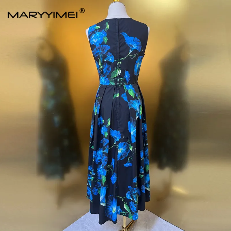 MARYYIMEI New Cotton Weaving Print Pleated Long Skirt 2024 Spring/Summer Blue Slim-Fit Vest Skirt Round Neck Big Swing Dress