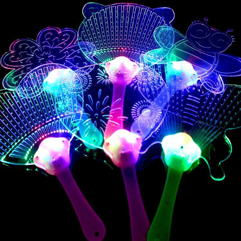 1Pc LED Colorful Glowing Fan Butterfly Bear Love Handheld Fan Sparkle Toy Kid Birthday Party Favors Gifts Random Style