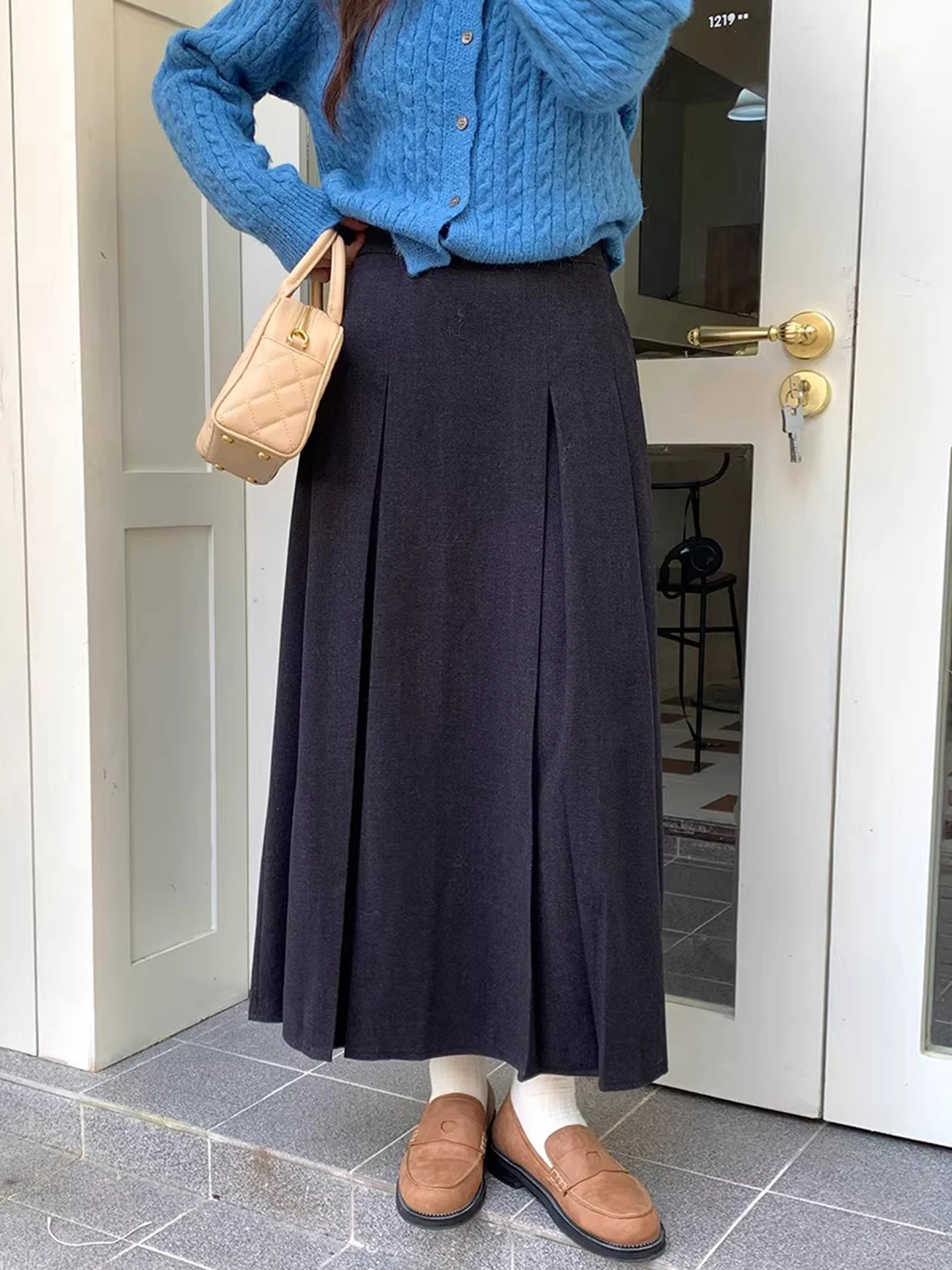 

Ретро-юбка А-силуэта однотонного цвета с высокой талией, женская, осенне-зимняя, удлиненная, стройнящая, универсальная, для повседневной носки, в корейском стиле