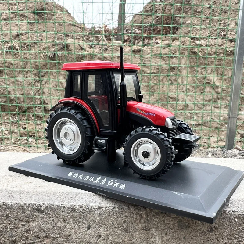 

Dealer Edition Model,1:43 China Dongfanghong Farm Tractor XS04,Diecast Model for Collections,Display and Gift for Friends