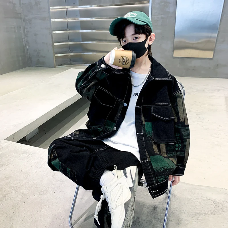 2025 New Boys Denim Suit Trendy Letter Printed Jacket Cargo Pants Streetwear Outfits Casual Loose Children's Two Pcs Clothing