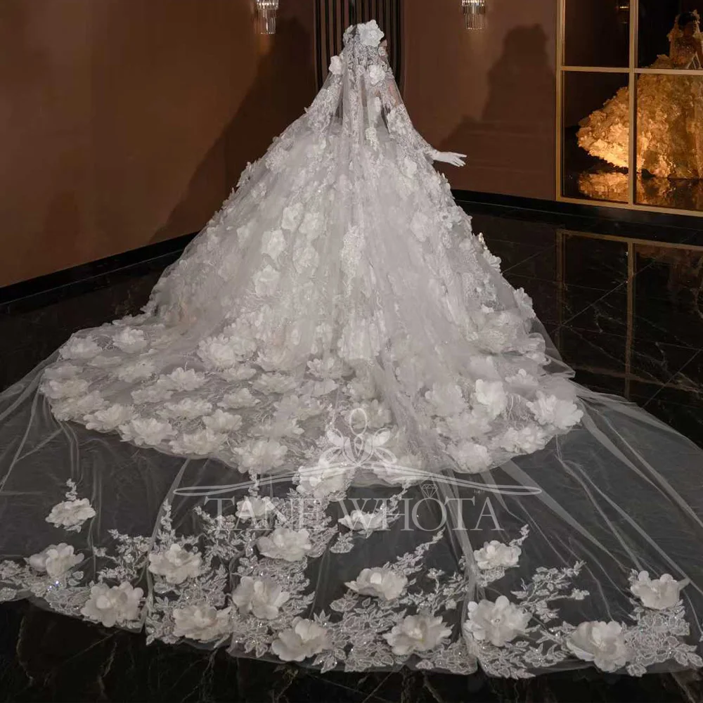 Vestido de novia sexy con escote en forma de corazón, sin mangas, con apliques de lentejuelas de cristal, estilo personalizable 2025