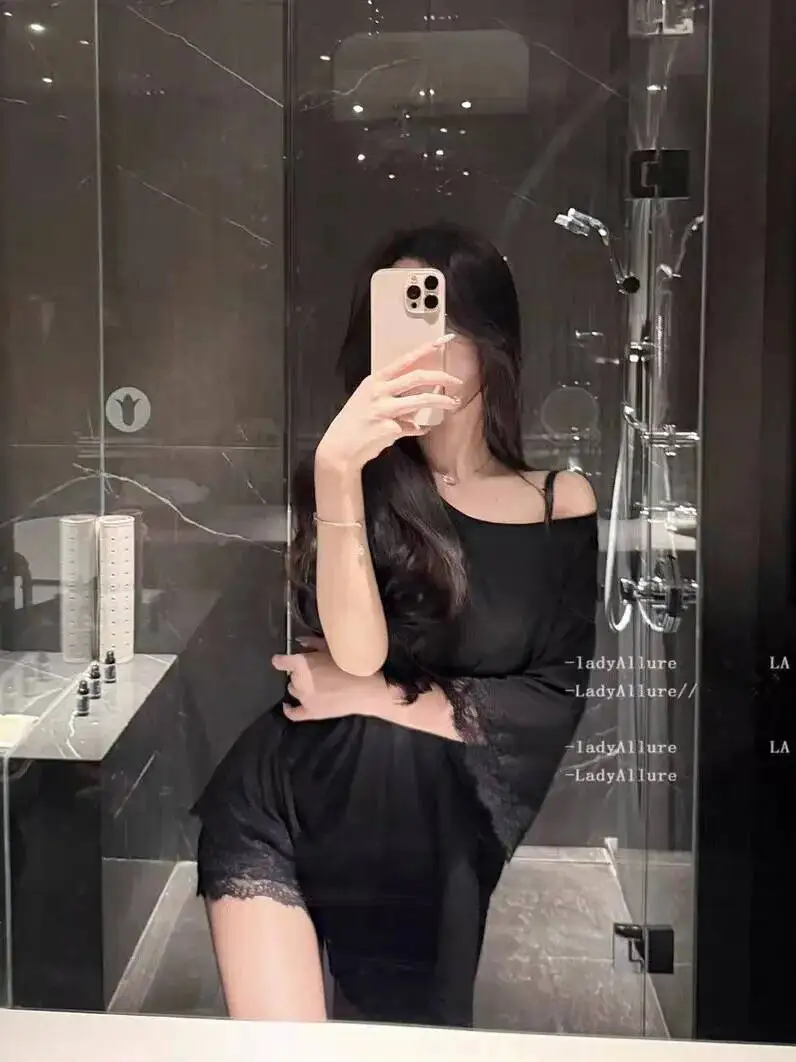 秋の新作パジャマ韓国版ルーズオフショルダーレース半袖Tシャツホットソリッドカラードレスチャーミングエレガント16TT