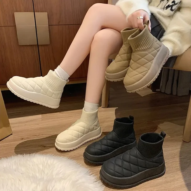 Winter Thick Plush Warm Snow Boots Women Slip On Flat Heels Cotton Shoes Woman Non Slip Waterproof Ankle Boots Female Black