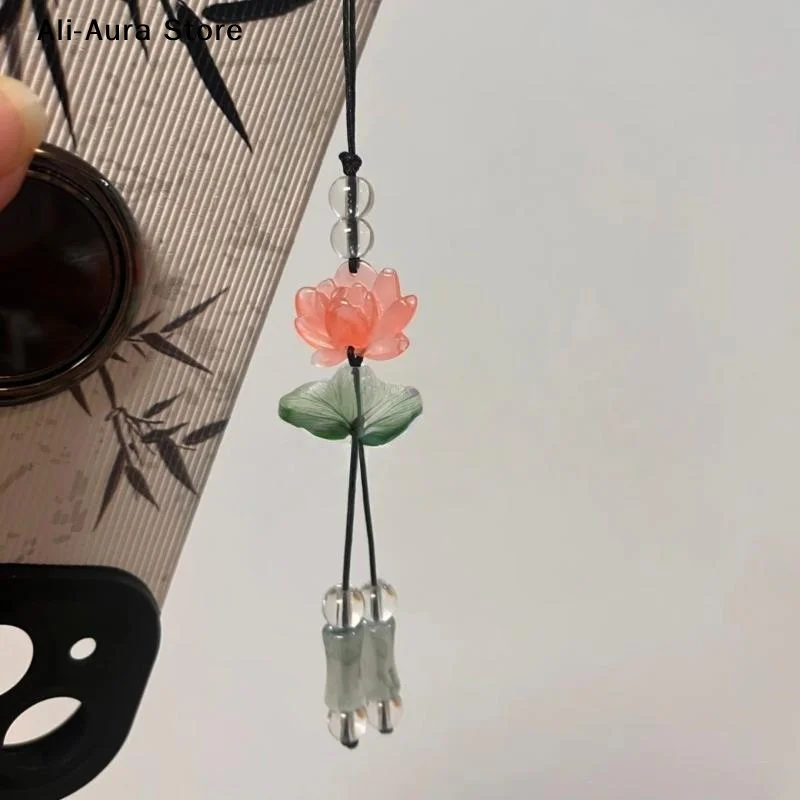 1/3/5Pcs Fashion Simulated Flower Beaded Keychain Exquisite Summer Lotus Phone Charm Pendant Car Ornaments For Women Bag Decor