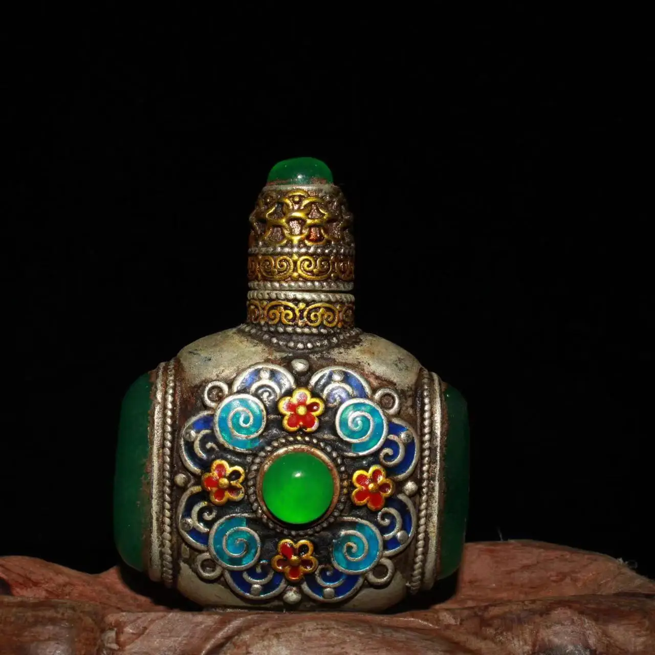 Antique Old QingDynasty  carving siver&gree Emerald snuff bottle, hand crafts,best collection&adornment,free shipping