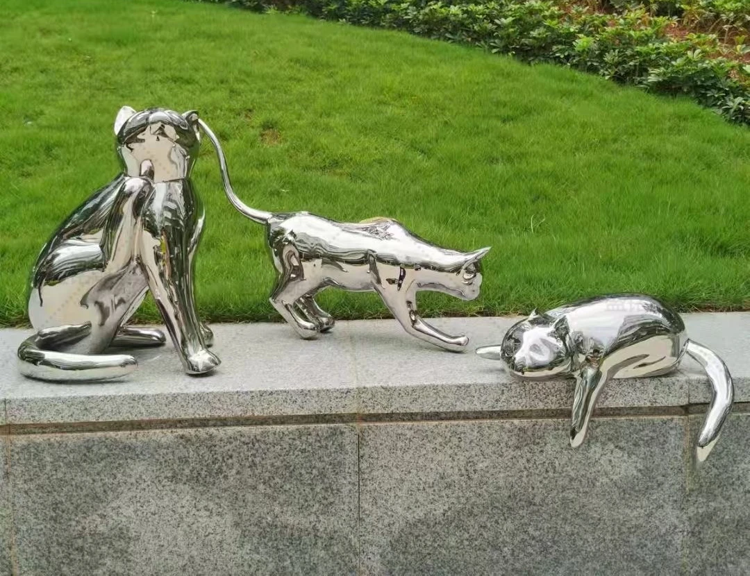 Escultura de coelho em aço ino - Gardening Tools Sketch avaliação e preço