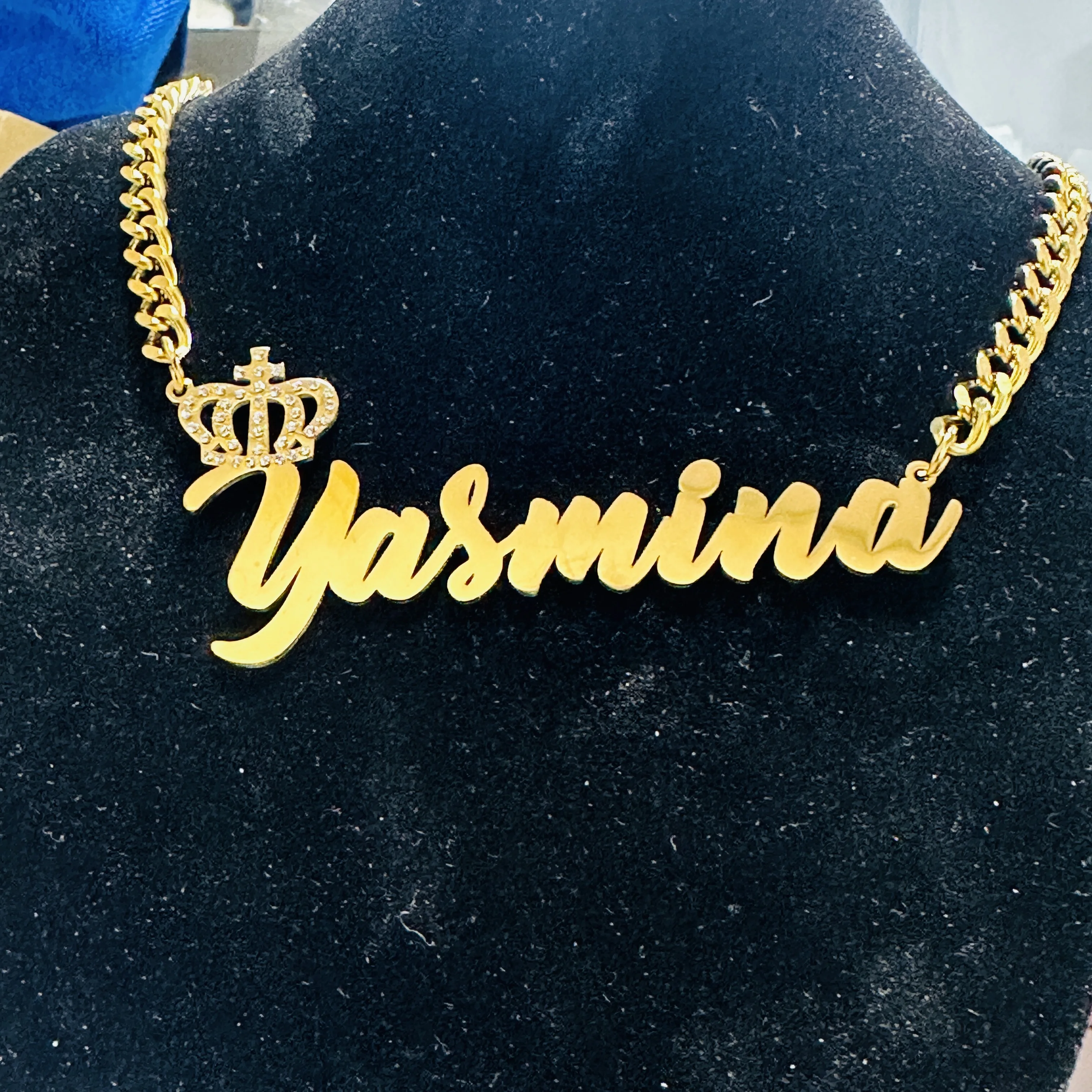 Customized Names Big Pendant Necklace Personalized Diamond Nameplate with Crown Thick Cuban Chain for Men Jewelry Gift