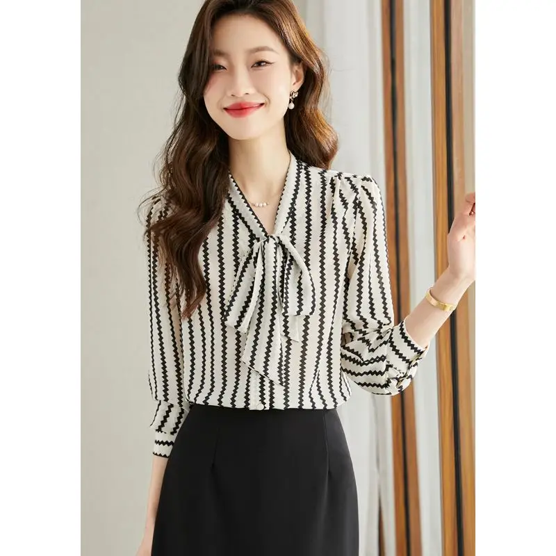 Women's Wave Striped Chiffon Shirt Thin Long Sleeved Top Women Blouse Loose Casual Shirtb Louses for Women Fashion 2024