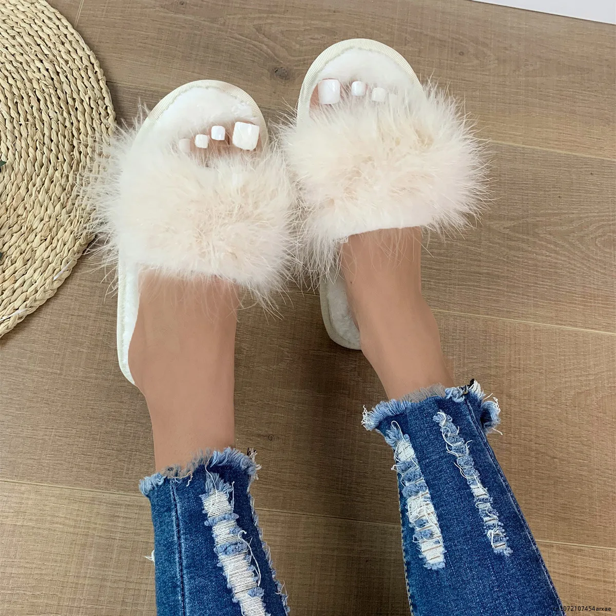 Winter Woman Slippers Fashion White Feather Furry Flat Women Shoes Ladies Summer Outdoor Slides Female Plus Size Pink