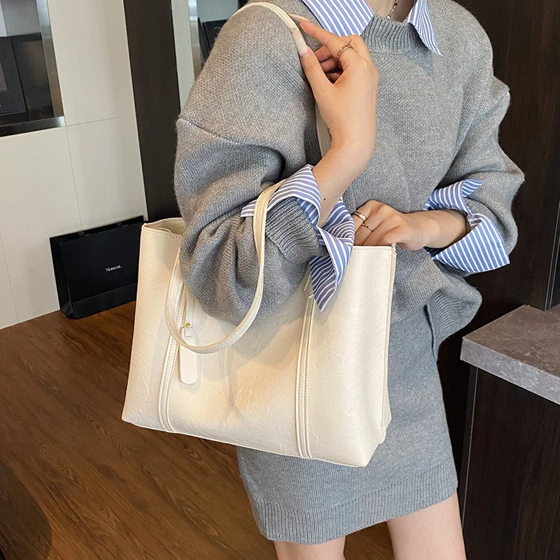 

Women High End Luxury Elegant Leather Shoulder Bag Classic Fashion Tote Handbag Daily Crossbody