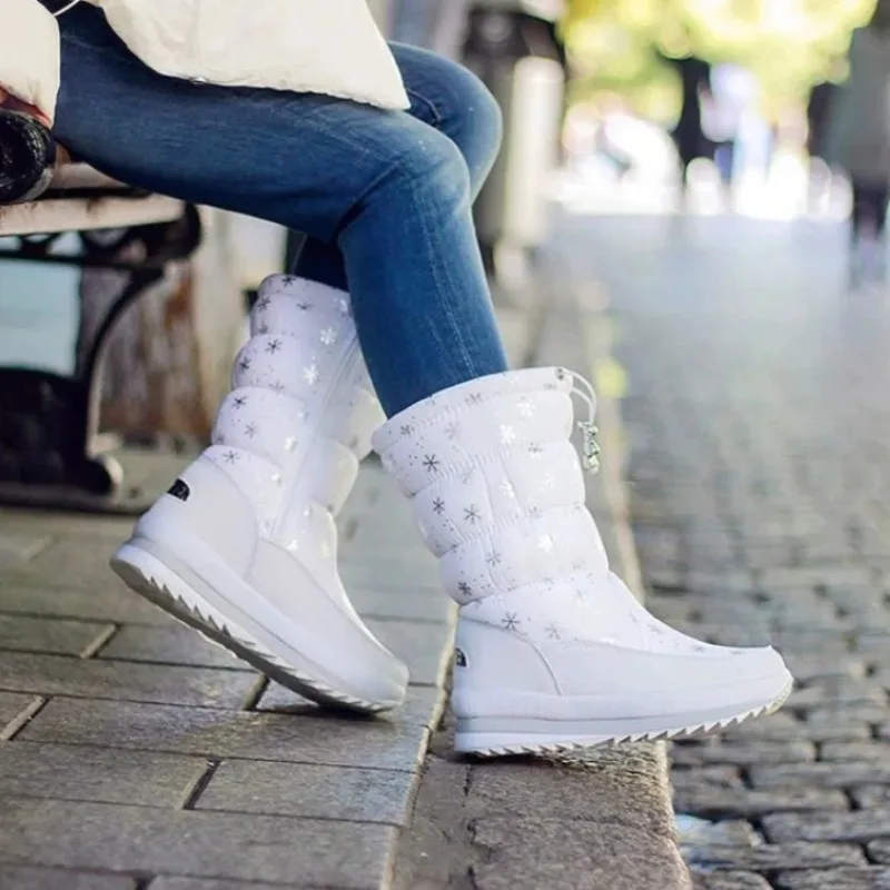 

Fashion Women Snow Boots 2026 Comfort Plush Winter Boots Quality Non Slip Waterproof Cotton Shoes for Woman Botas Invierno Mujer