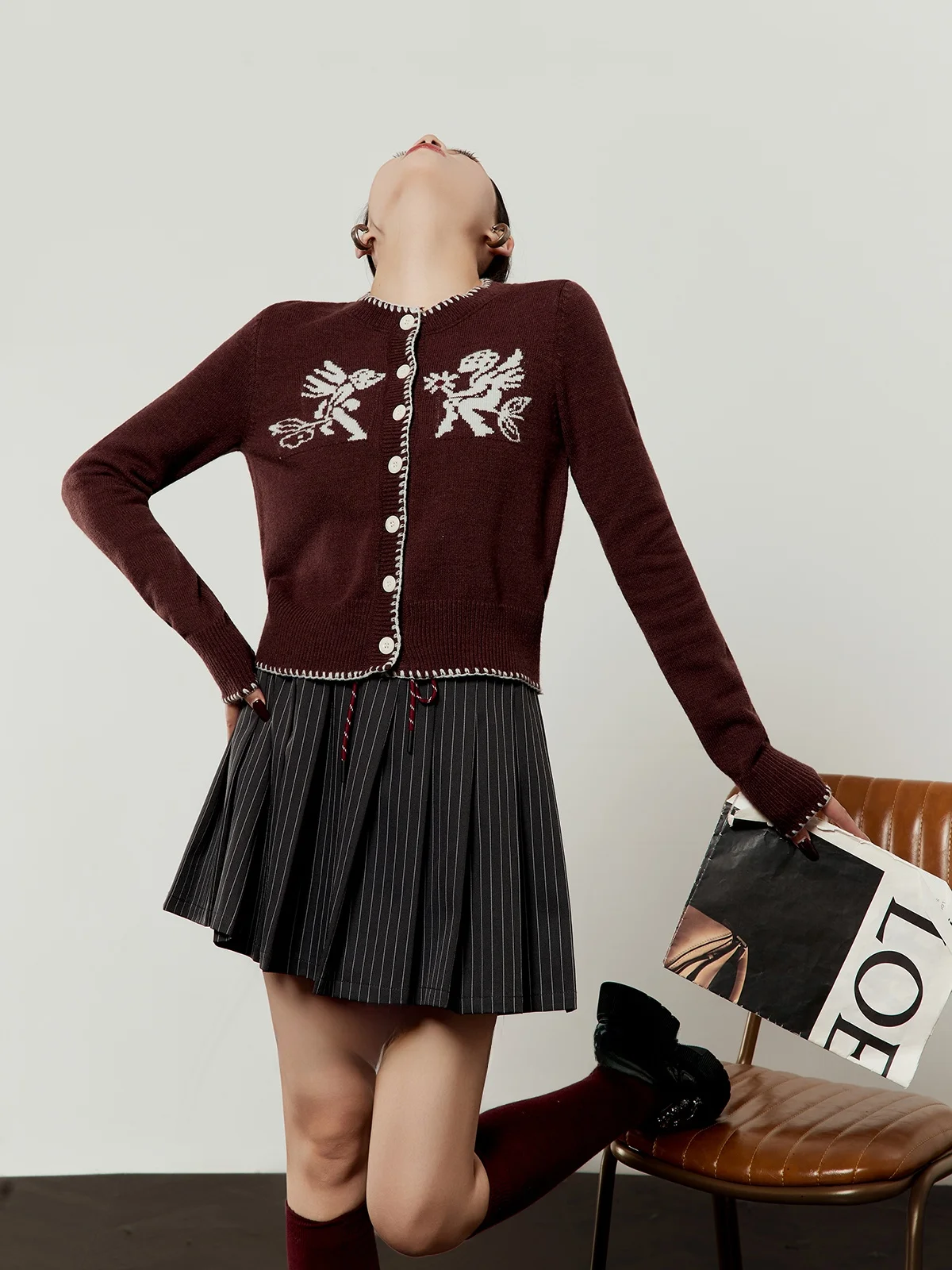 

k Red Knitted Loose Fit round Ne Sweater Women's Spring 2026 New Sle Zhou Li Wu Cupid Lazy Sle Open Cardigan