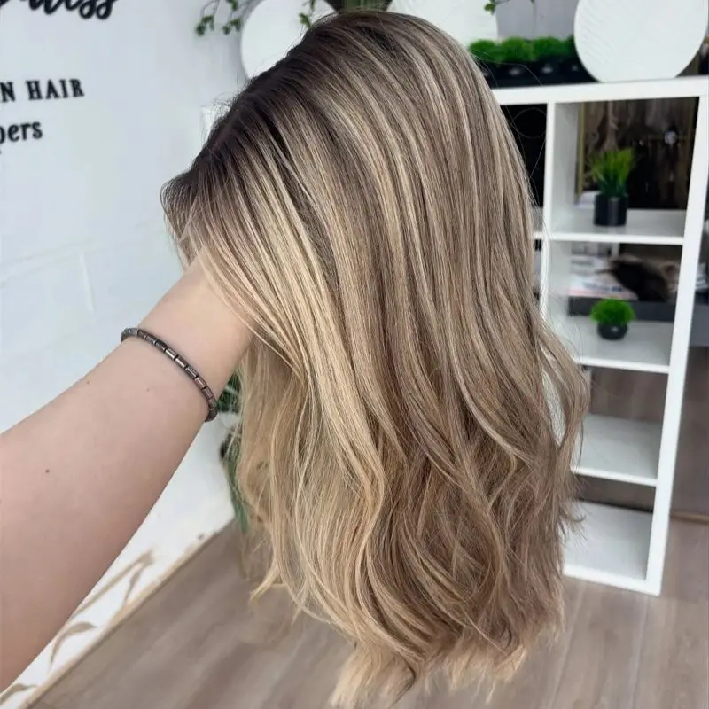 

22-дюймовые парики для вечеринок Balayage Ombre Медовый блондин Коричневый цвет Парик фронта шнурка 13x4 Парик средней части Бесклеевой термостойкий парик