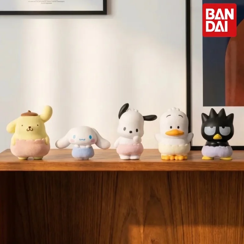 Figuras de Peluche con Forma de Pantalones de los Personajes de Sanrio de Bandai Gashapon: Pompompurin, Cinnamoroll, Pochacco, Bad Badtz Maru, Pekkle