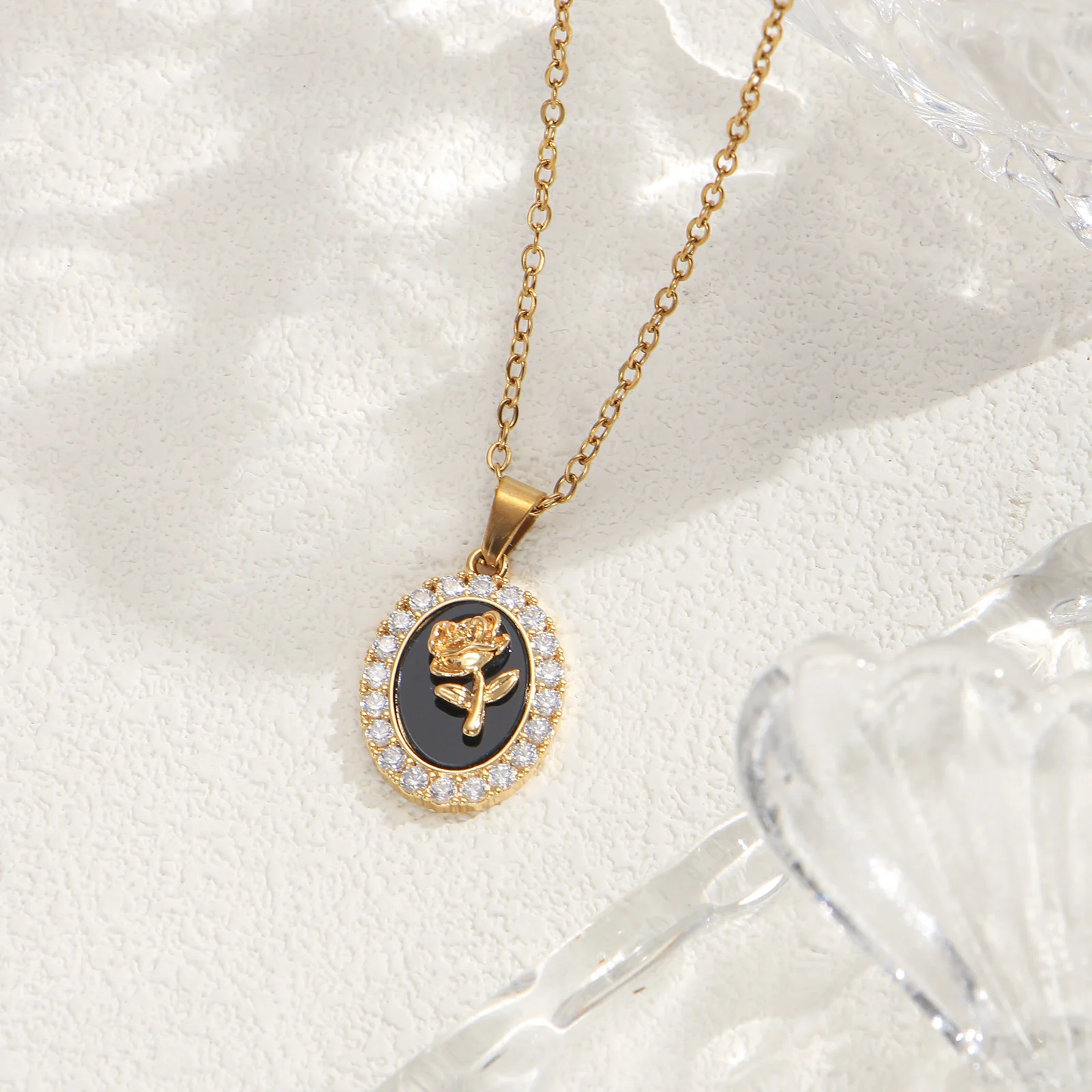 women fashion necklace 1pc golden chain black background rose zircon pendant retro light luxury versatile daily accessory